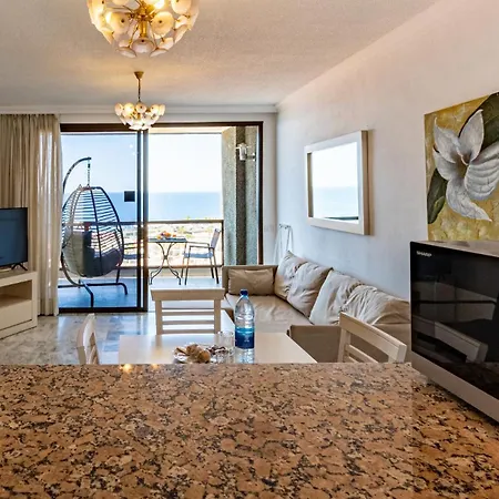 Apartamentos Lago * Puerto de Santiago (Tenerife)