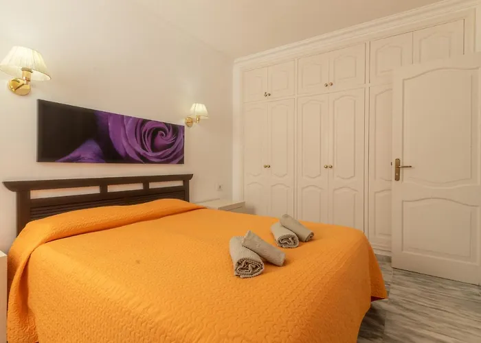 Hotel Apartamentos Lago *