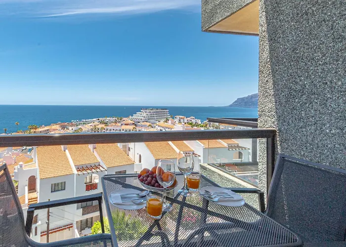 Apartamentos Lago Puerto de Santiago (Tenerife)
